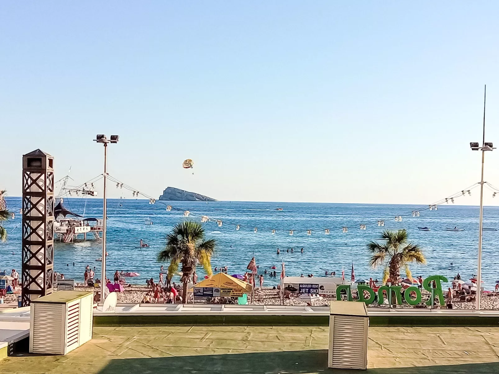 Vistas sobre el mar-Buiten