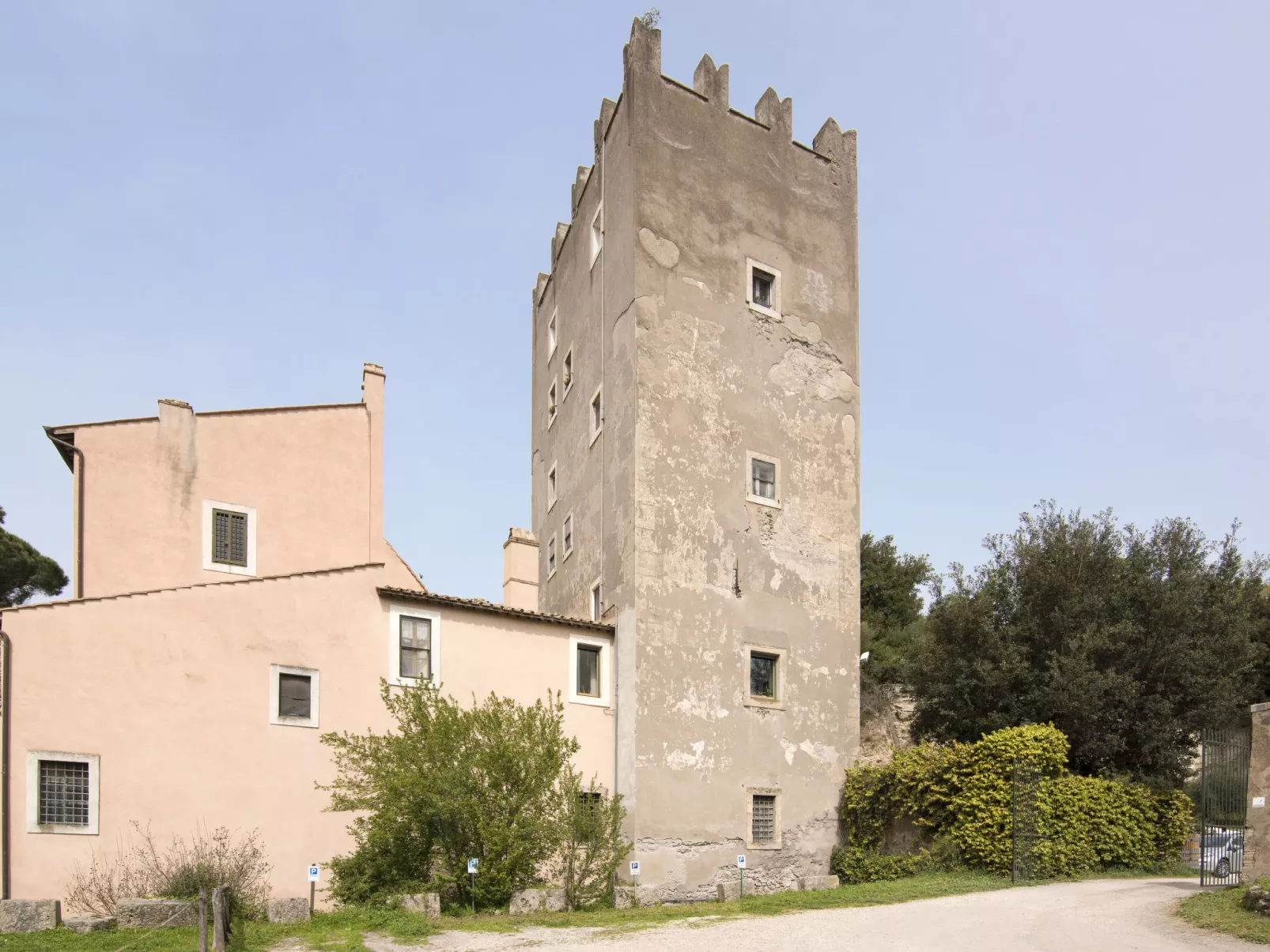 Castello di Torre in Pietra-Buiten
