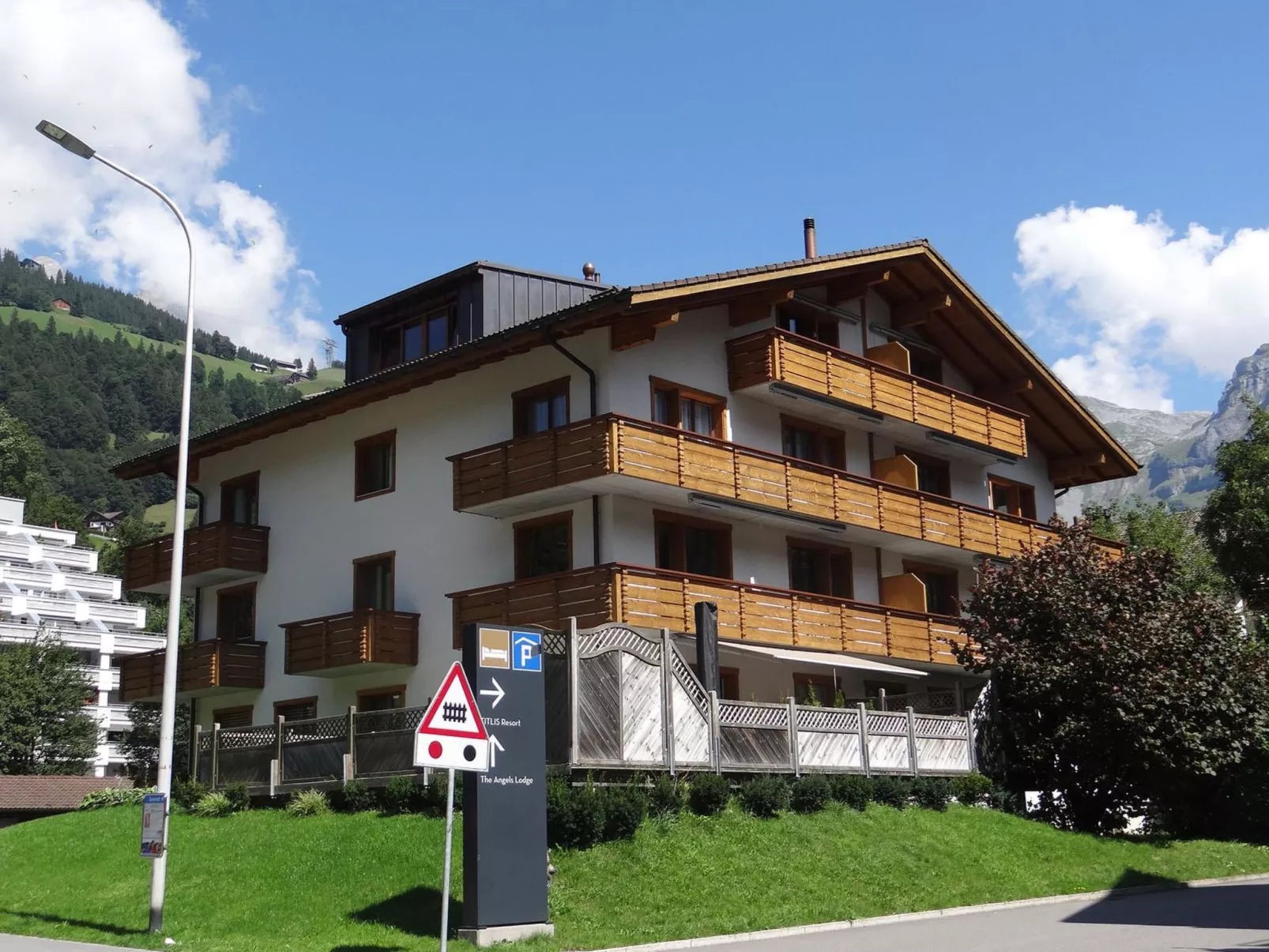 Alpenstrasse 1-Binnen