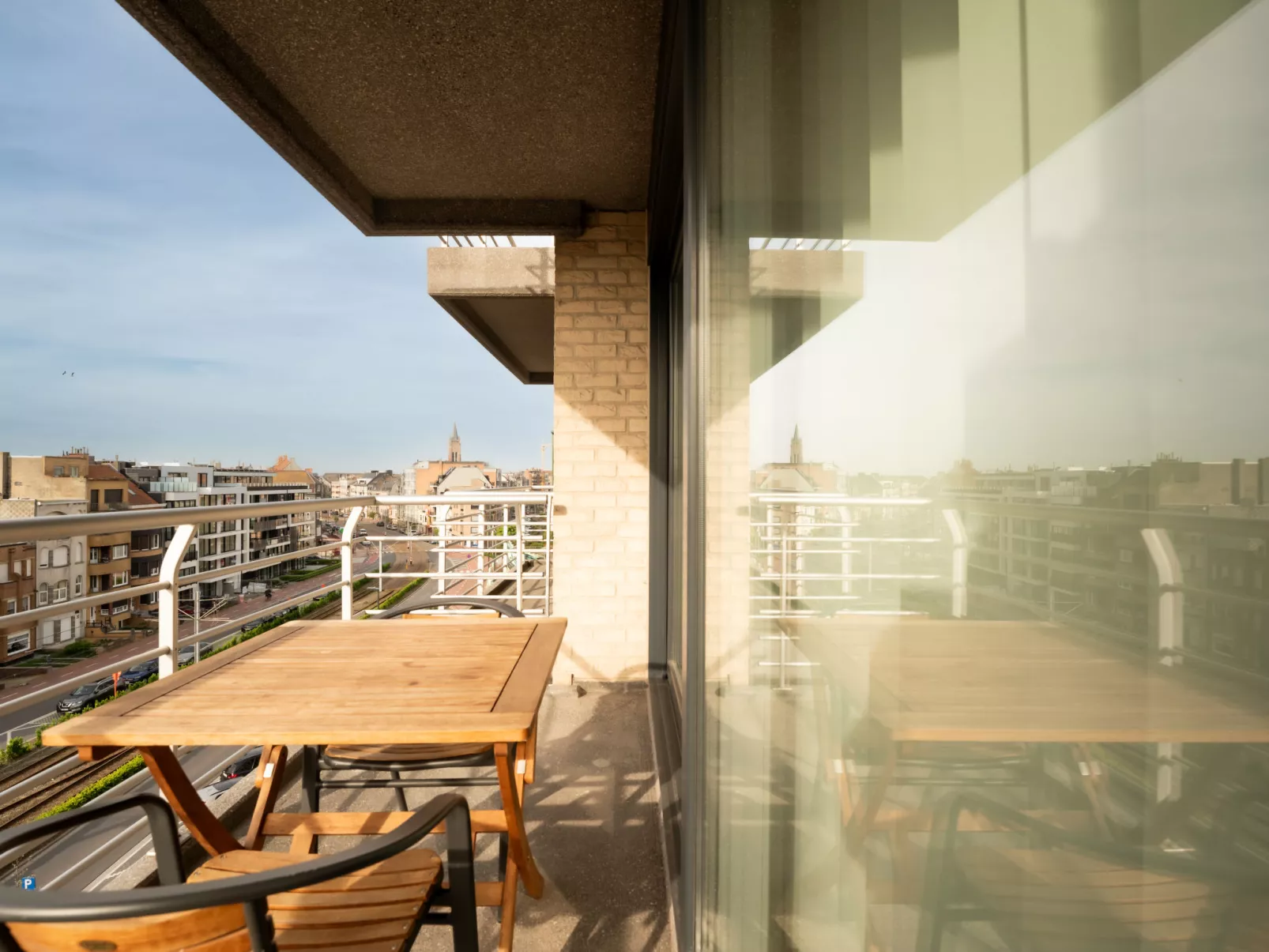 Beau Séjour with parking-Buiten