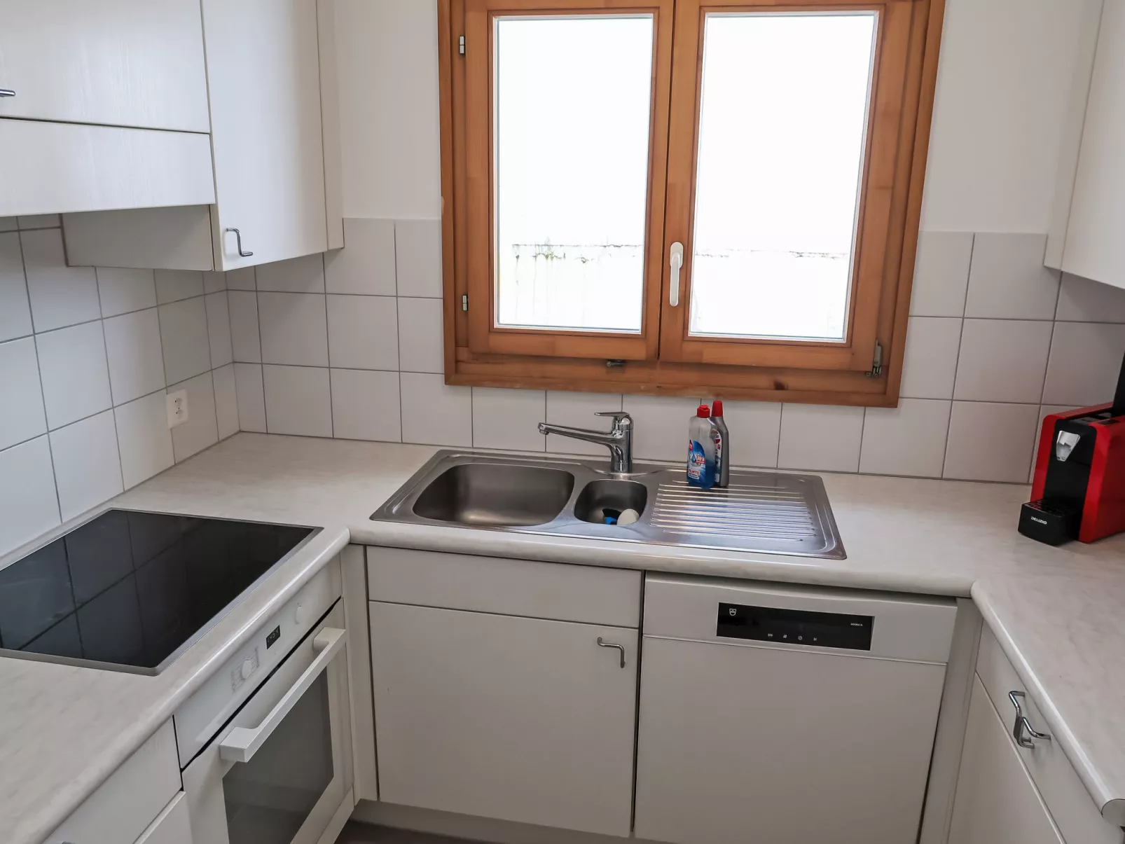 Apt D 016-Binnen
