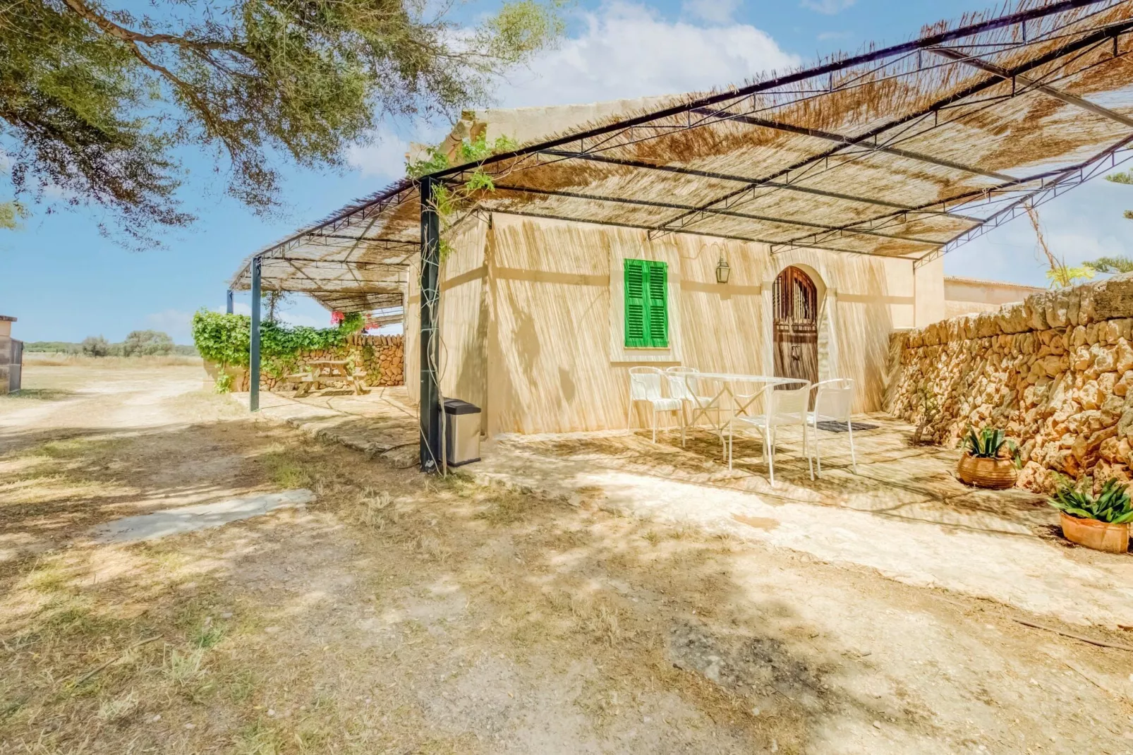 Casa del Pagès-Buitenkant zomer