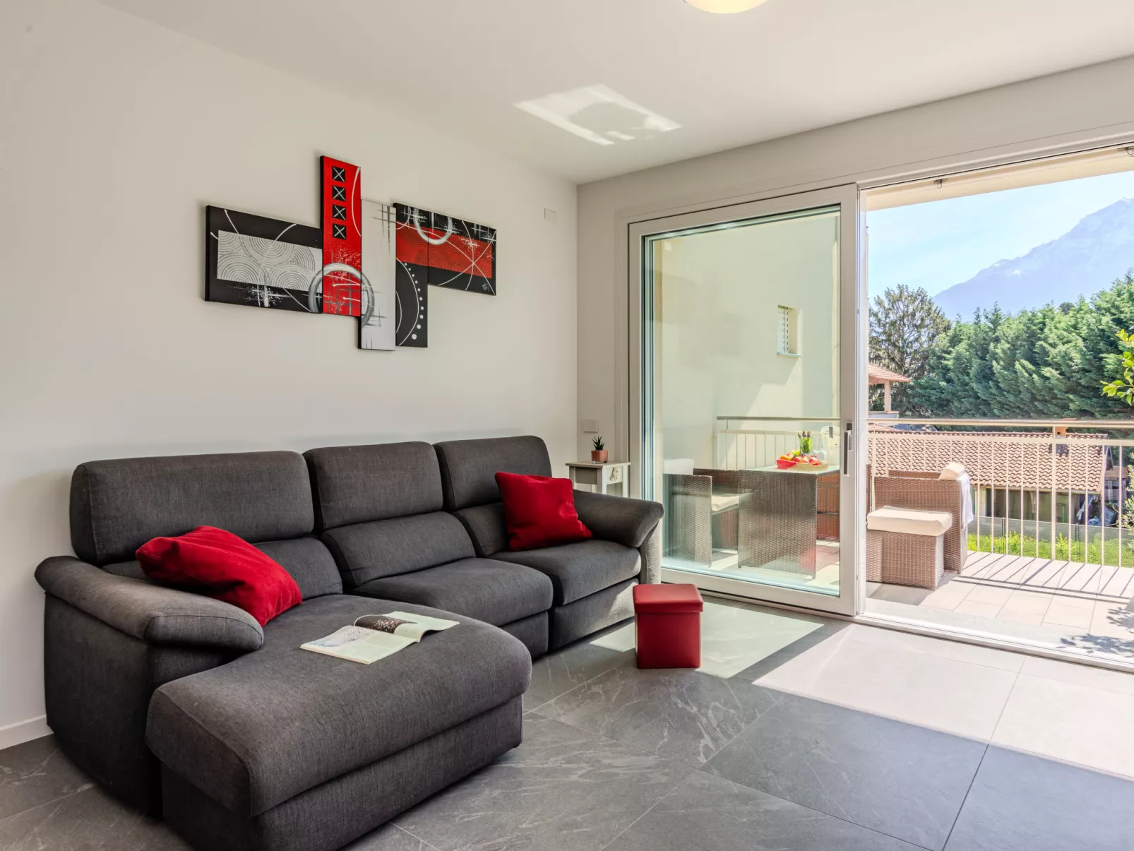 Sunny House-Binnen