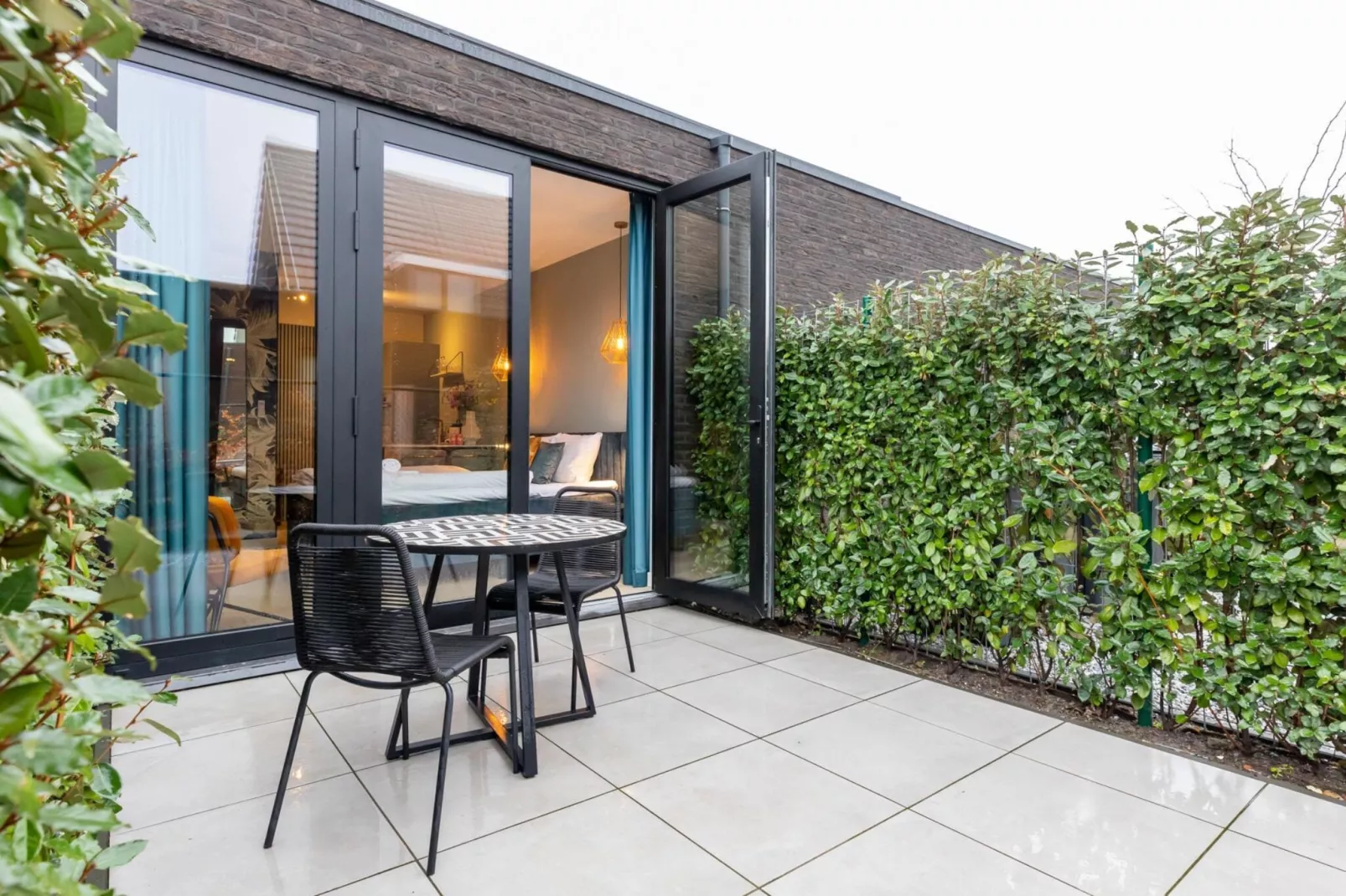 Studio BRIES-Buitenkant zomer