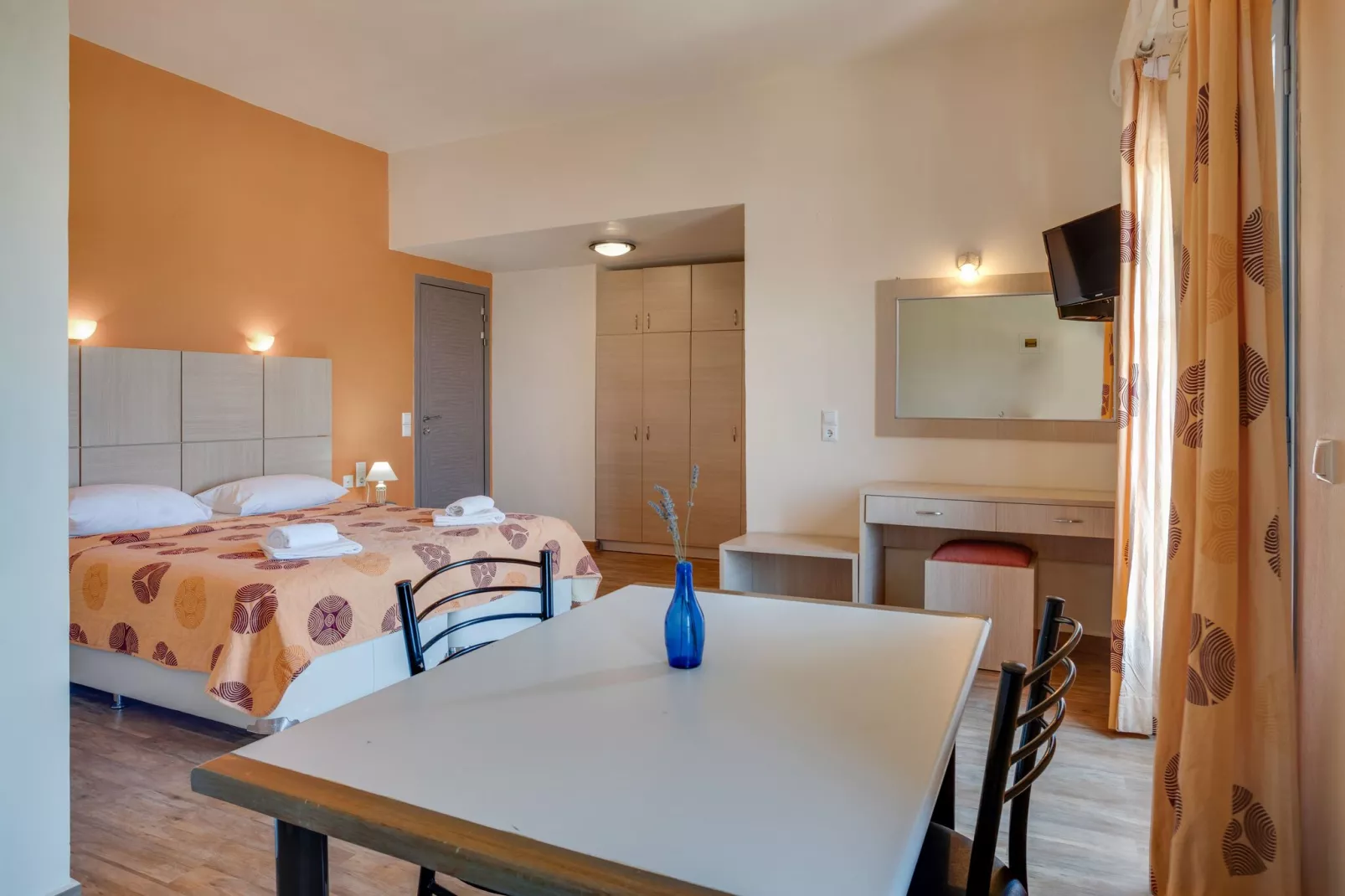 Gezellige studio op Lesbos met zwembad-Slaapkamer