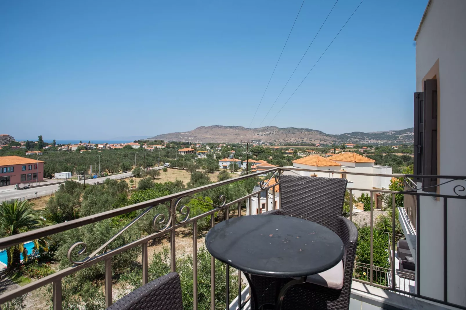 Gezellige studio op Lesbos met zwembad-Terrasbalkon