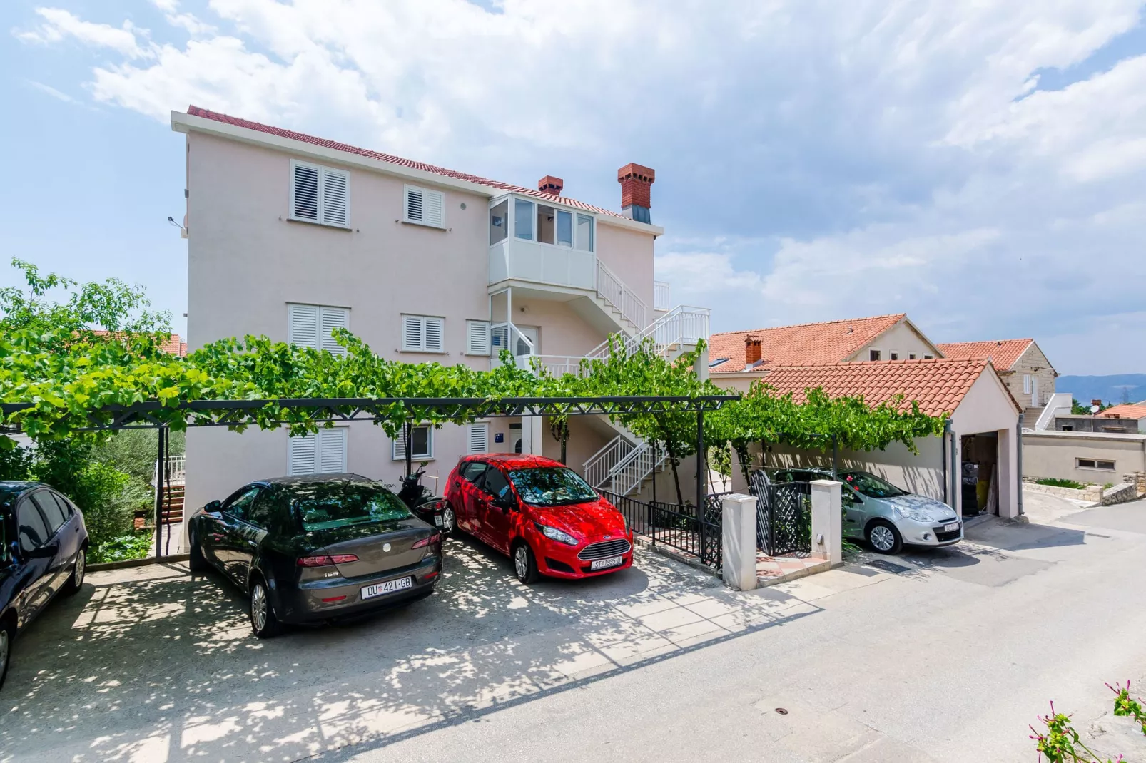 Apartment Ana-Buitenkant zomer