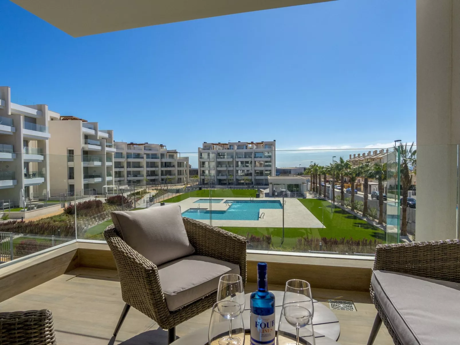 Ema Residencial 63