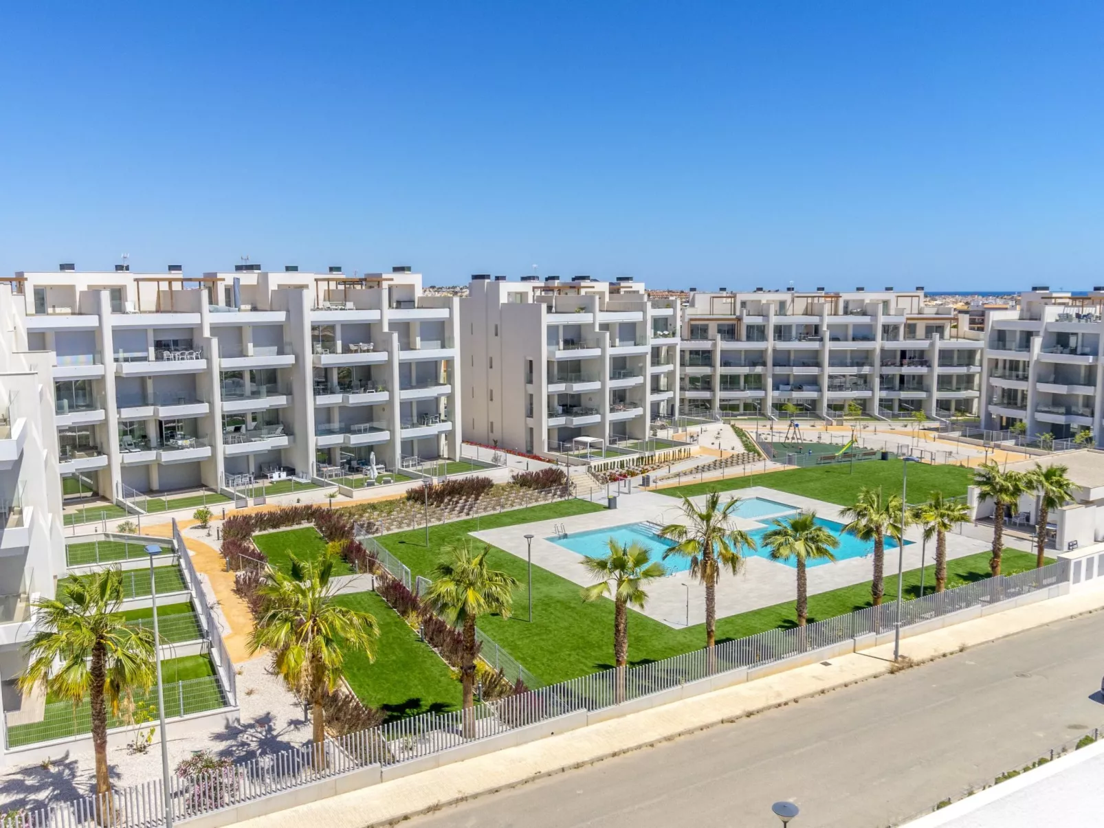 Ema Residencial 63-Buiten