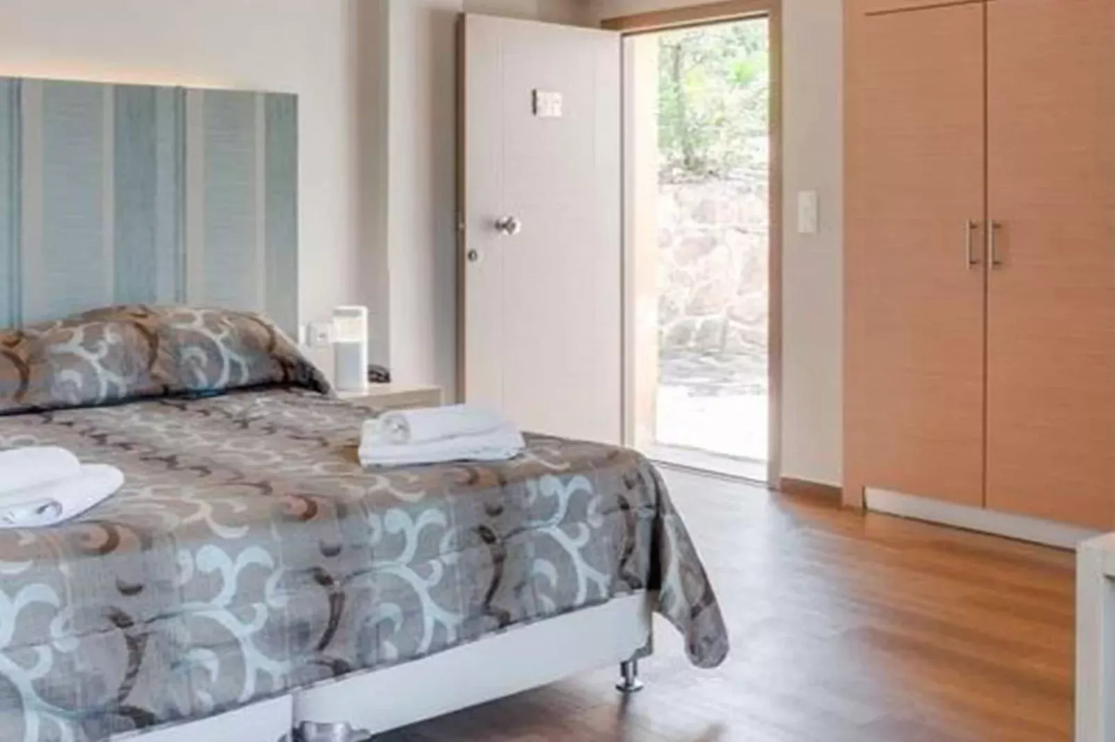 Fijne studio op Lesbos met zwembad-Slaapkamer