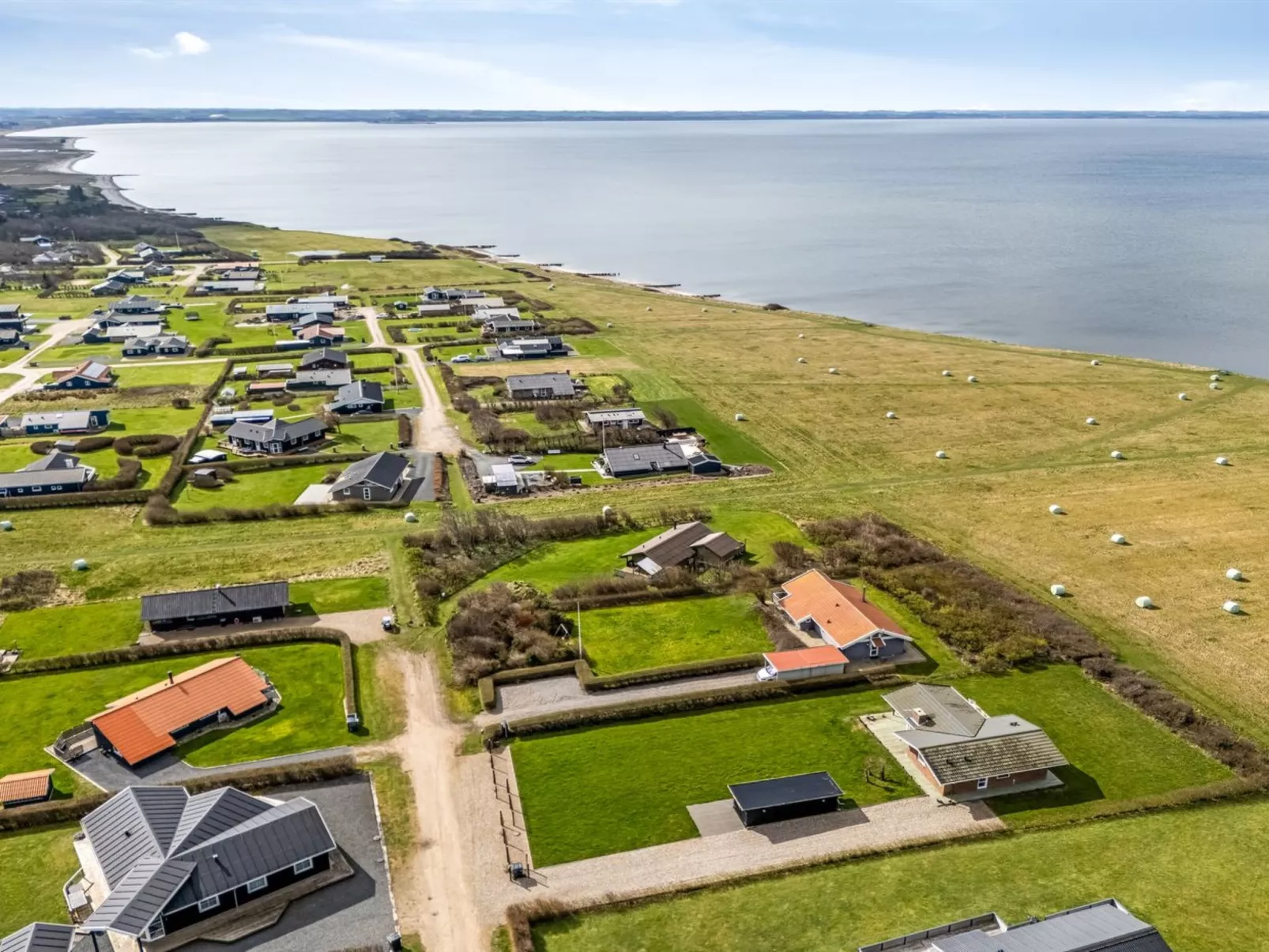 "Kirsa" - 200m to the inlet-Buiten