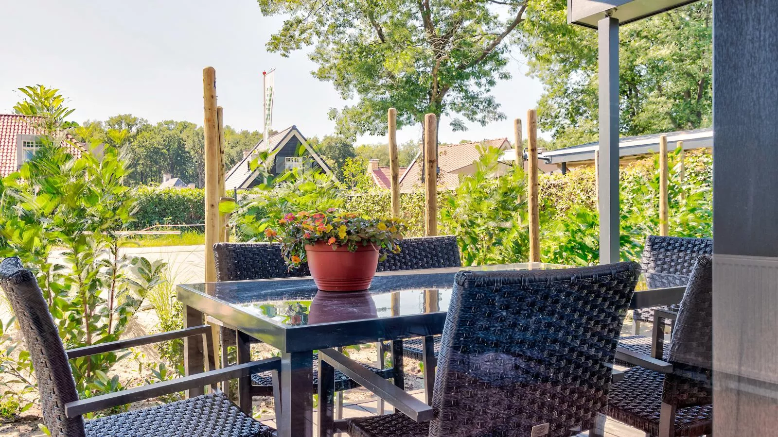 T Kaatsheuveltje 3-Terrasbalkon