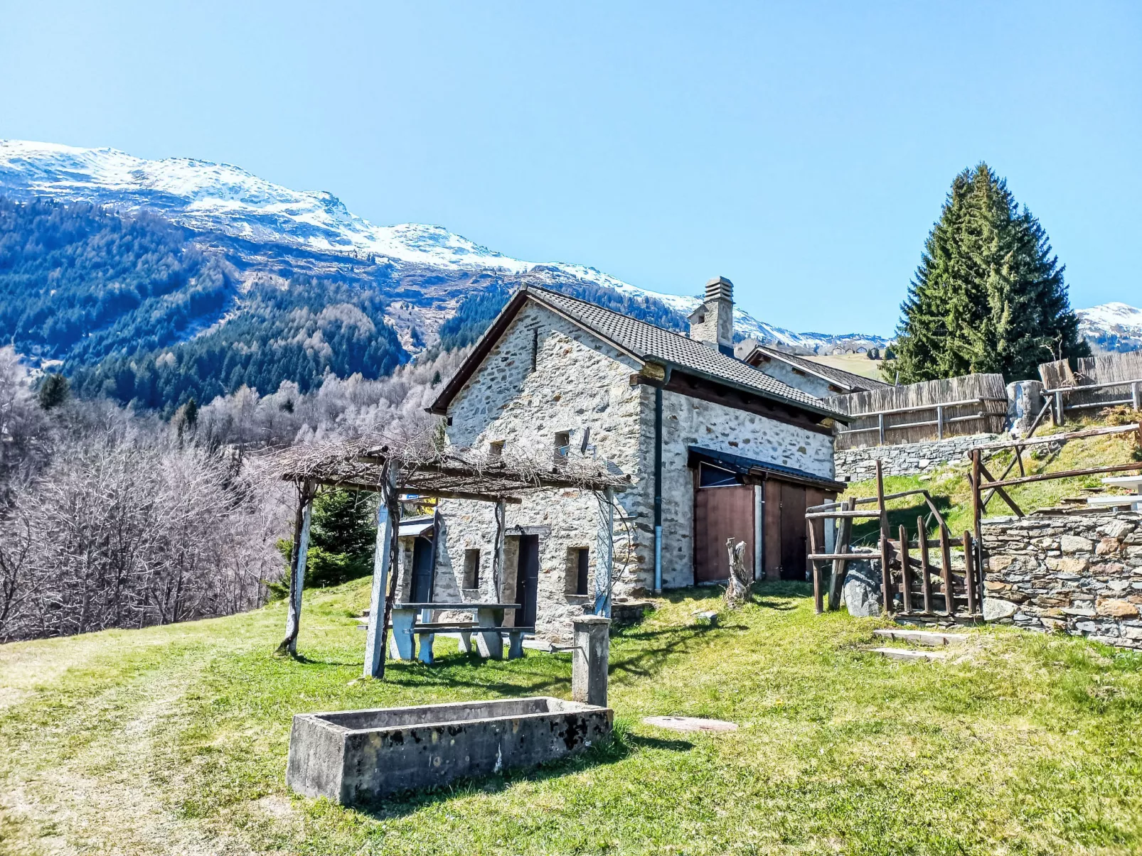 Rustico Montanara-Buiten