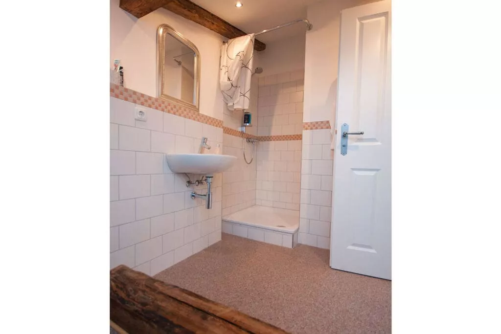 185564-Badkamer