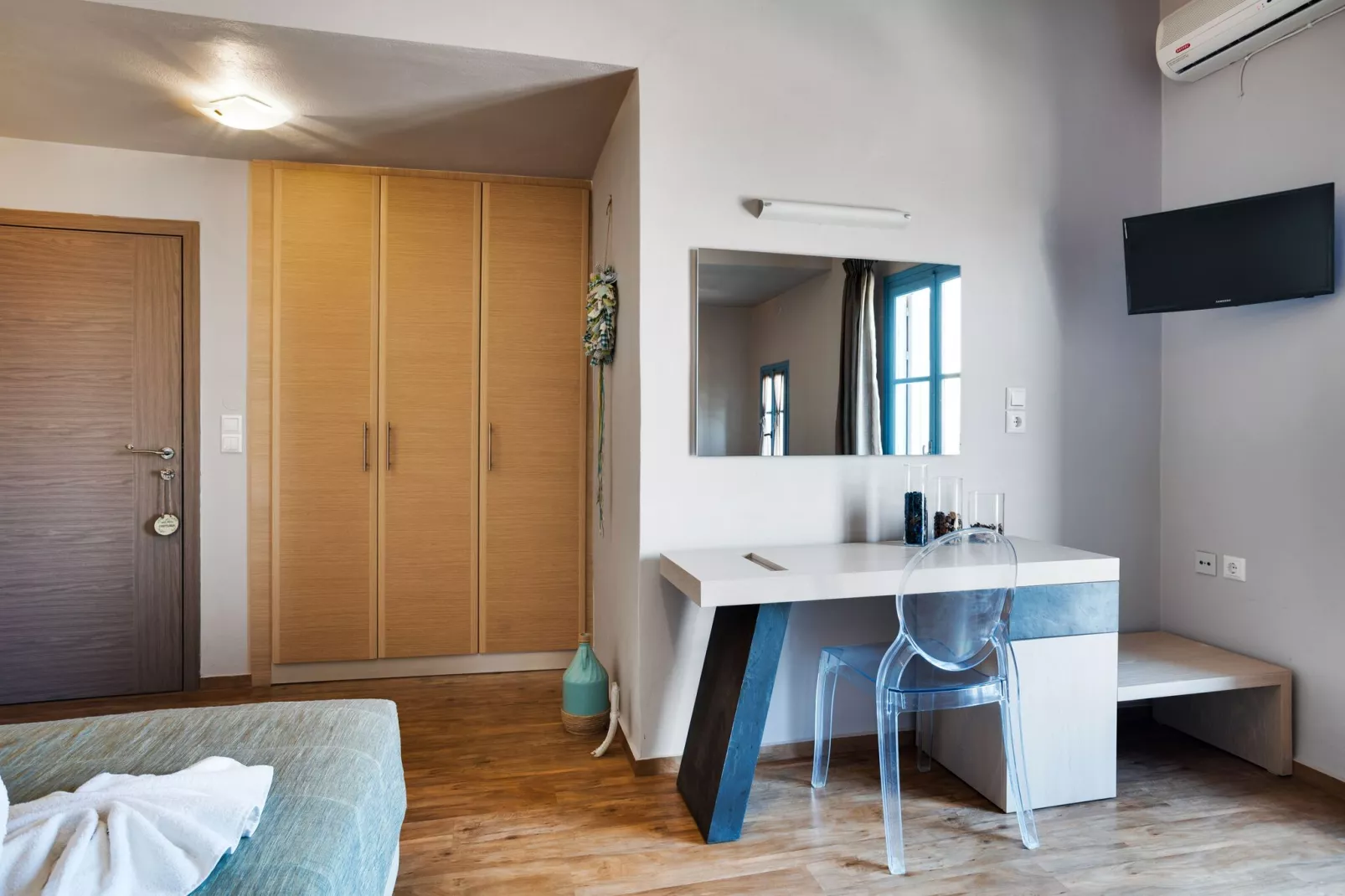 Charmante studio op Lesbos met een balkon-Slaapkamer