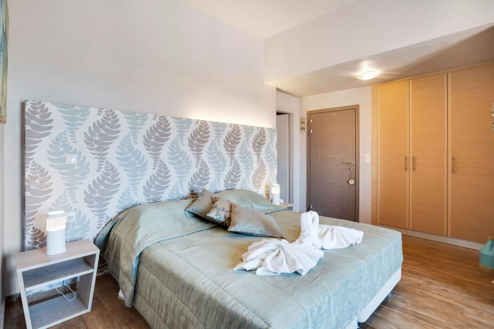 Charmante studio op Lesbos met een balkon-Slaapkamer