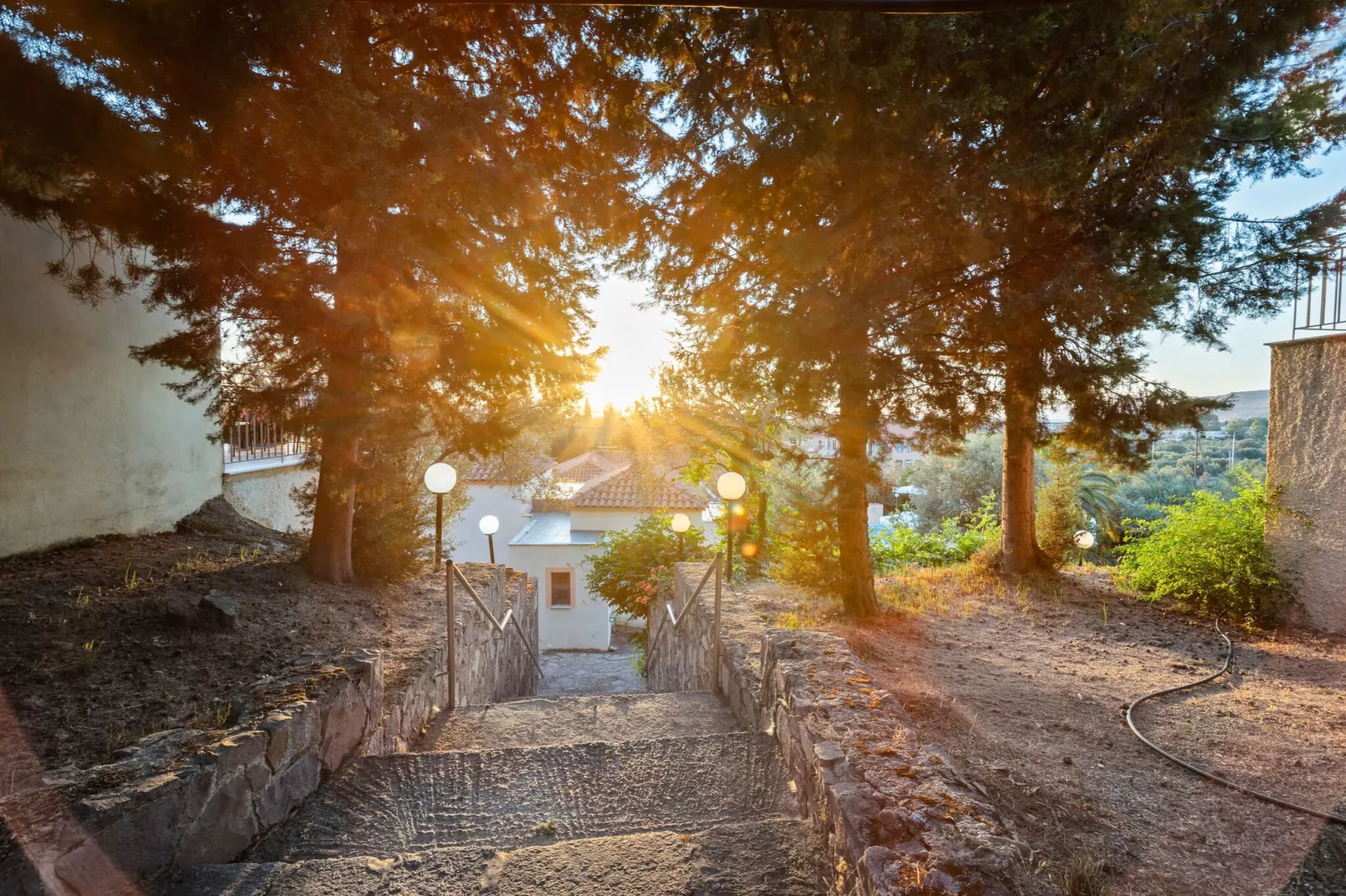 Sfeervolle studio op Lesbos met een balkon-Tuinen zomer