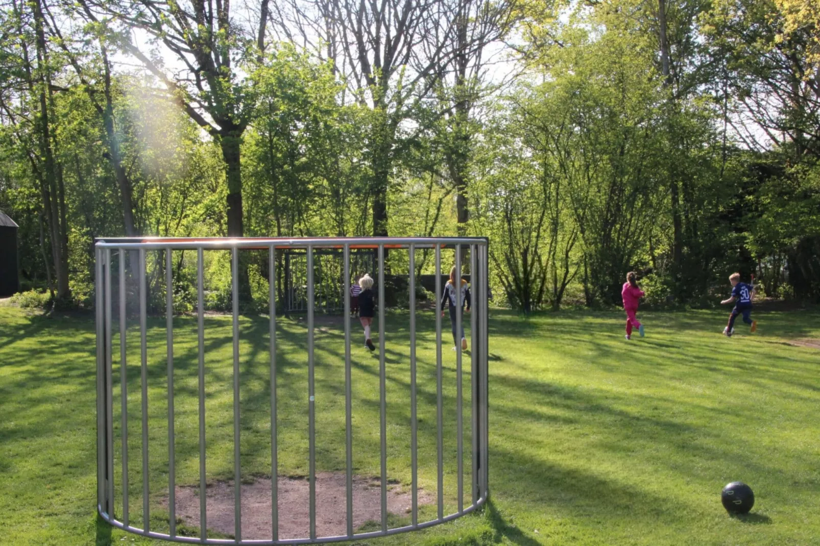 4 pers Welness huis 93-Parkfaciliteiten