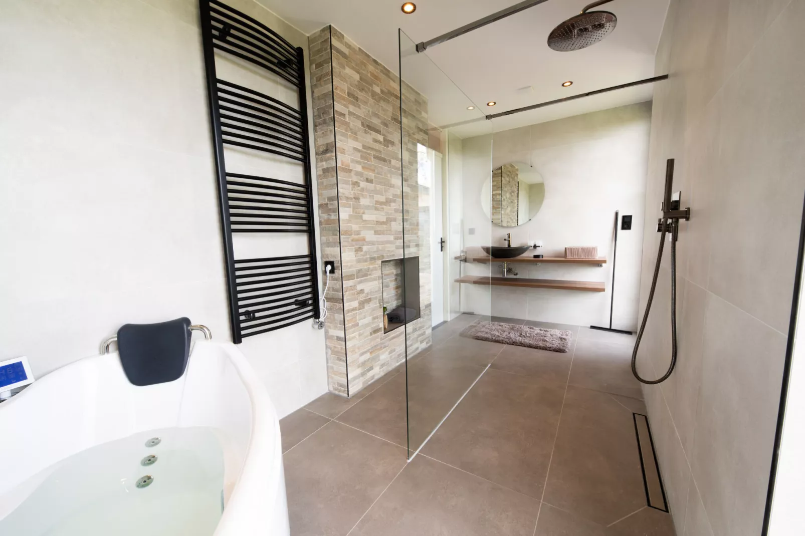 4 pers Welness huis 93-Badkamer