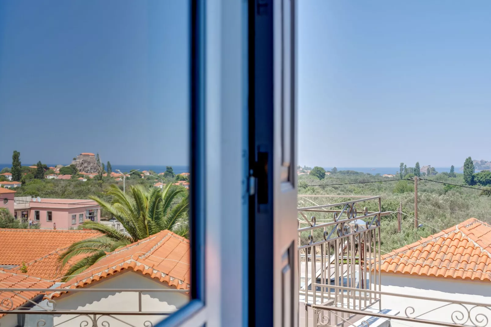 Leuke studio op Lesbos met een balkon-Sfeer