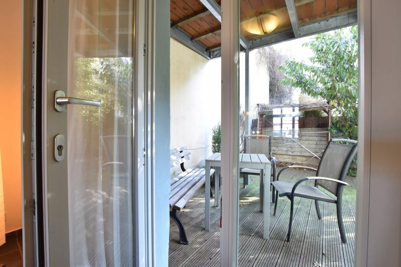 Backbord Hansestadt Wismar mit Terrasse-Terrasbalkon