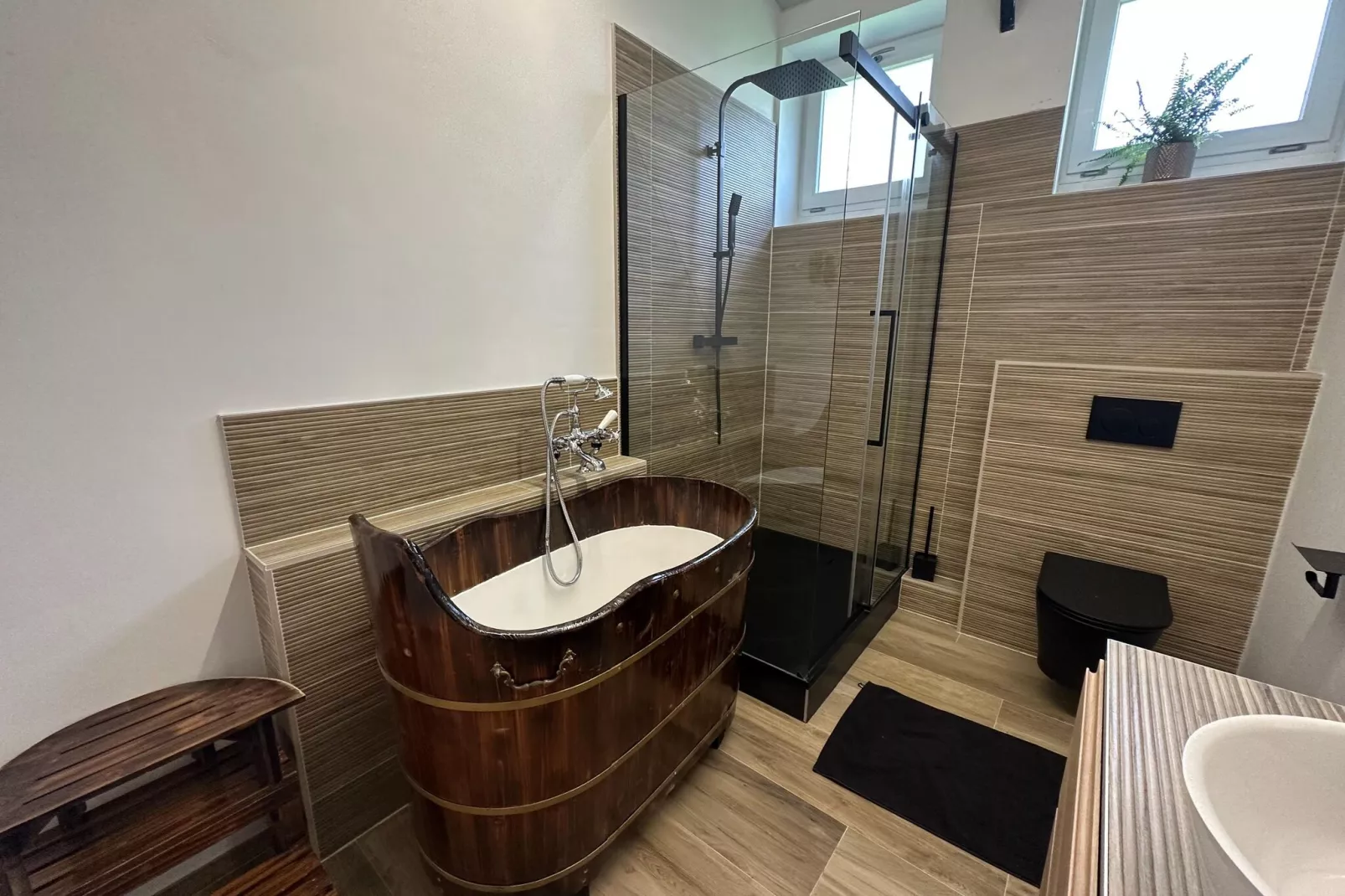 Gite à la ferme avec Piscine intérrieur  sauna et bains à remous-Badkamer