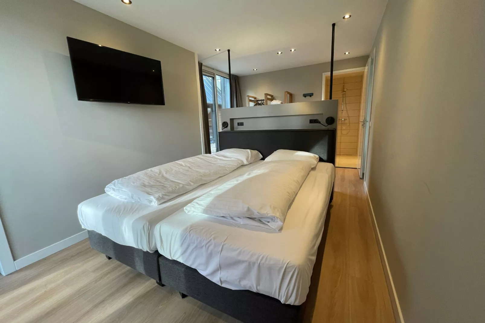 Bos Villa met Hottub & Sauna  8 personen-Slaapkamer