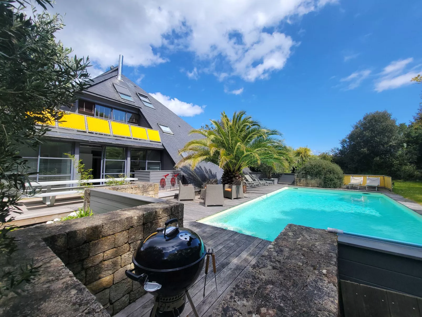 Villa Pyramide I-Buiten