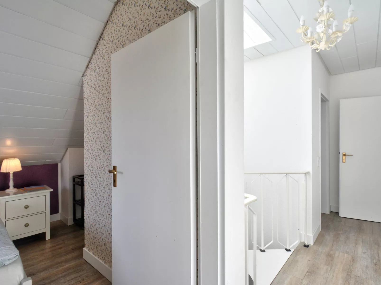 Dorf 4/Haus 10-Binnen