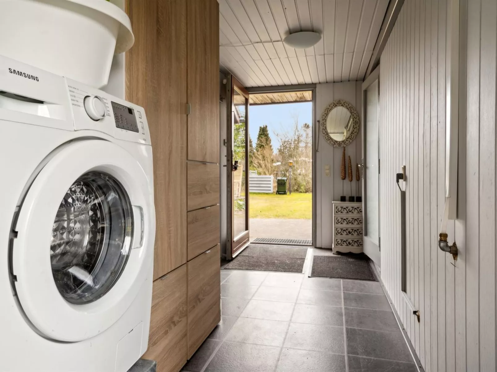 "Signe" - 5.5km from the sea-Binnen