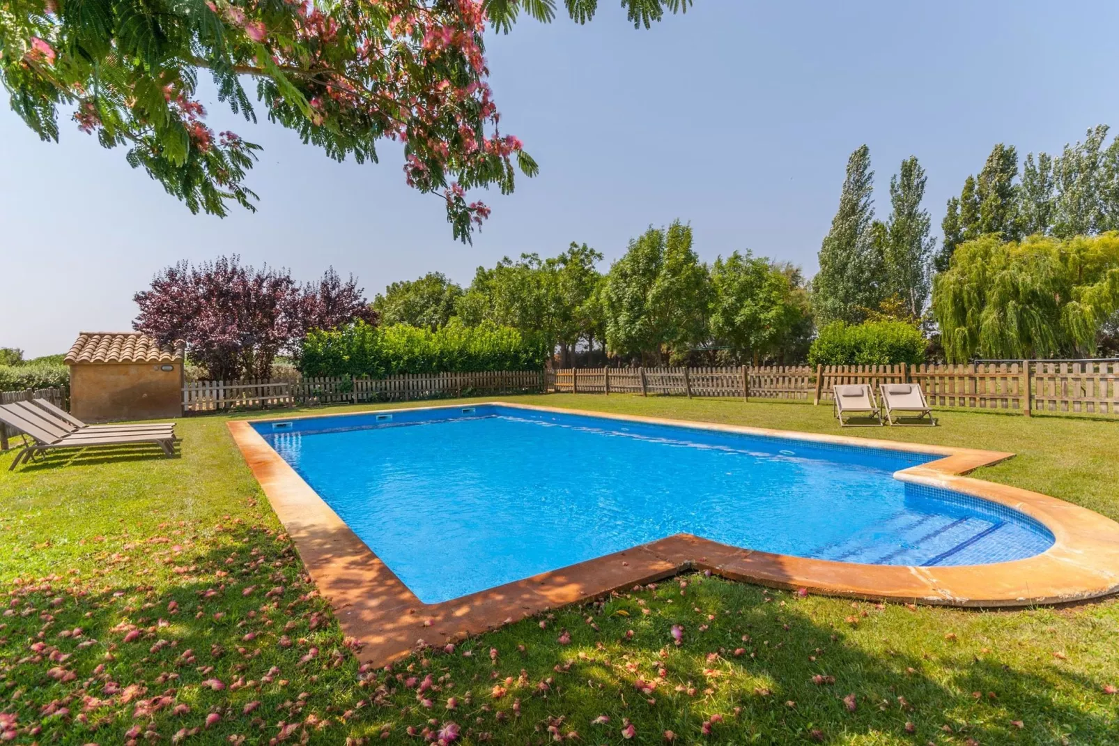 poolofhouse