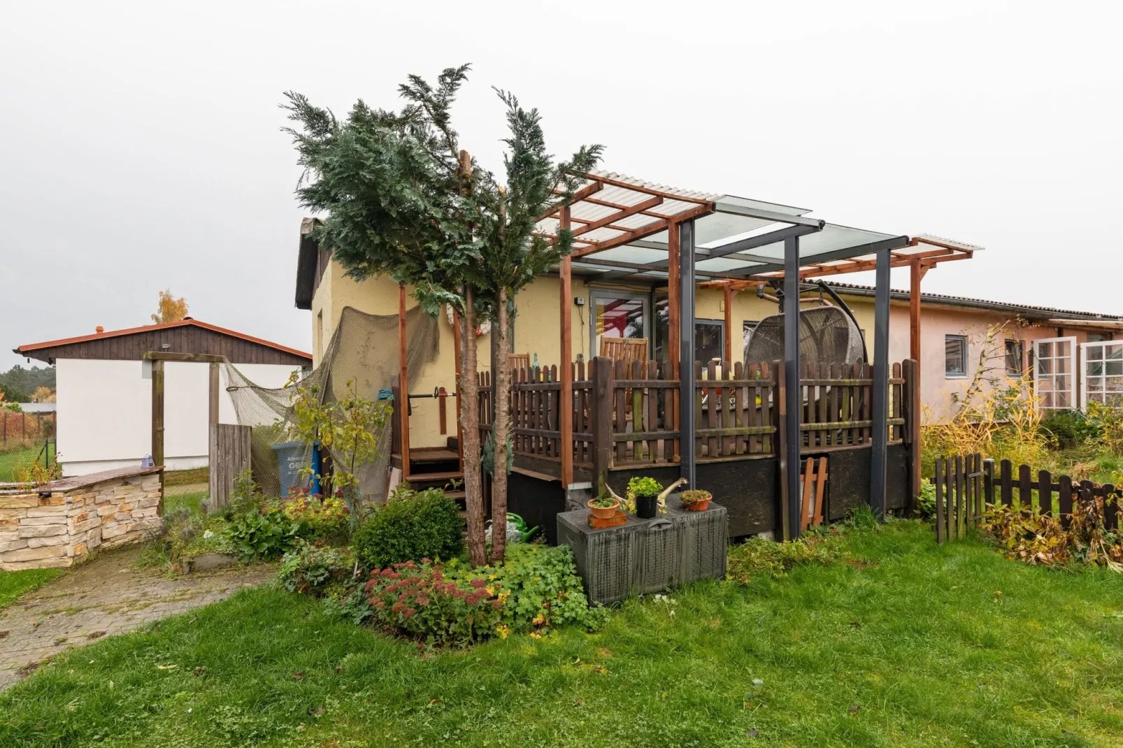 Hundefreundliches Ferienhaus am See MIT Whirlpool-Buitenkant zomer