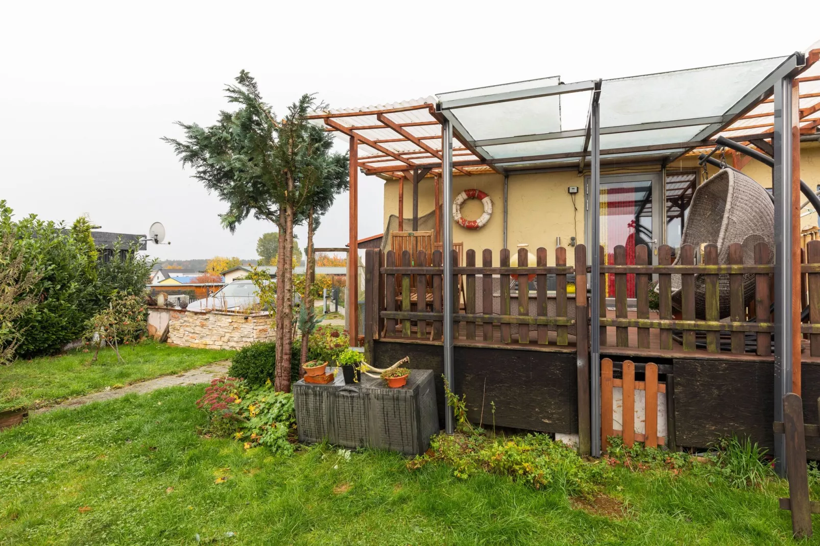 Hundefreundliches Ferienhaus am See MIT Whirlpool-Buitenkant zomer