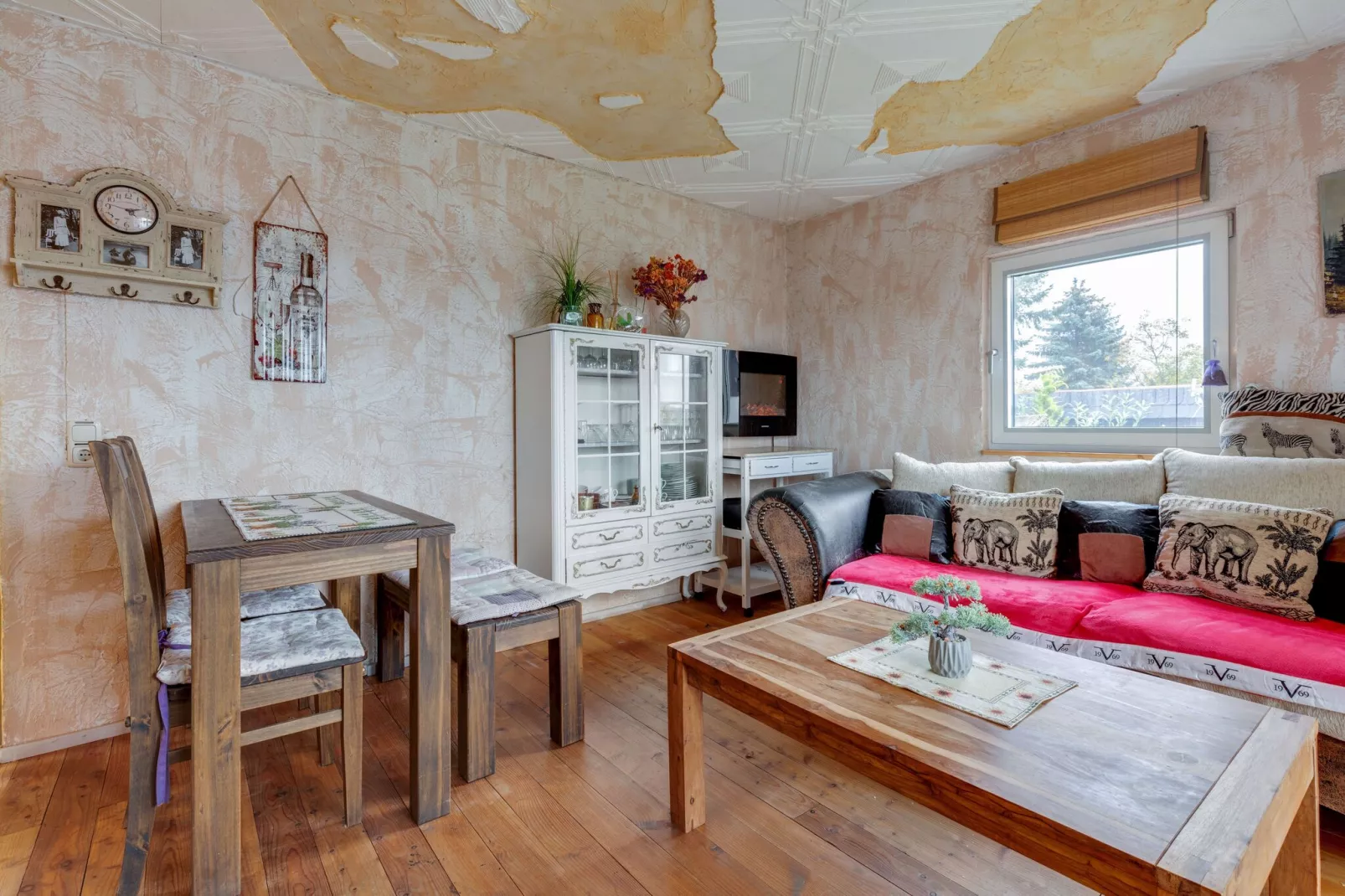 Hundefreundliches Ferienhaus am See MIT Whirlpool-Woonkamer