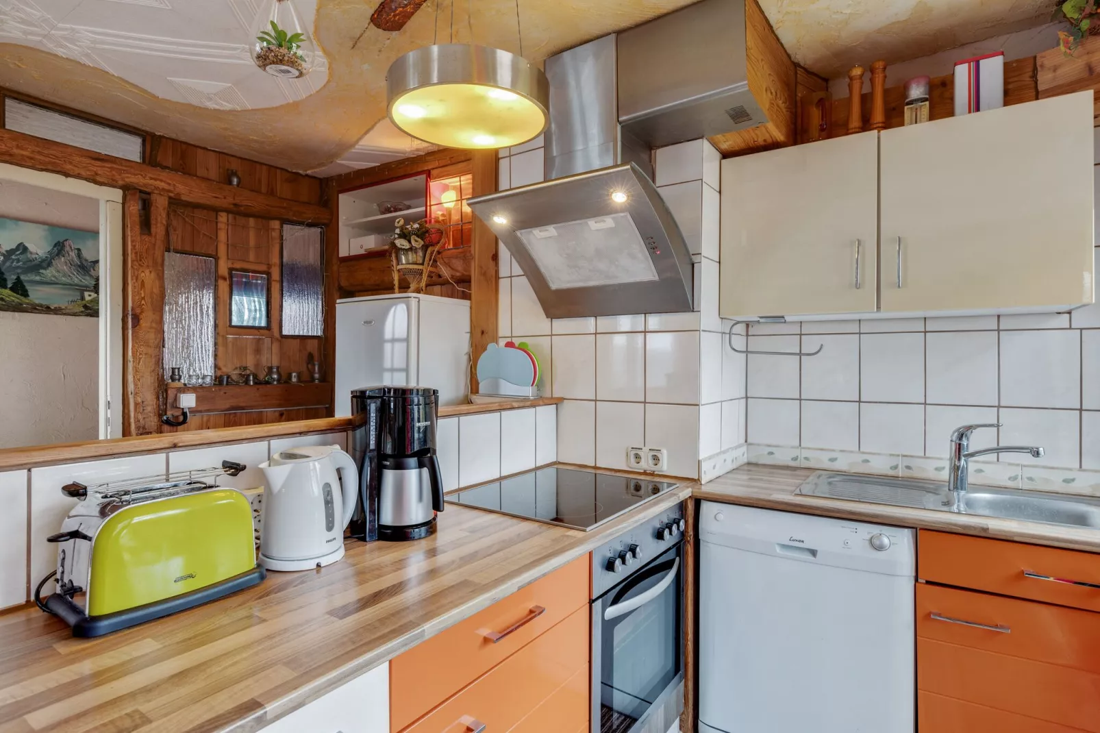 Hundefreundliches Ferienhaus am See MIT Whirlpool-Keuken