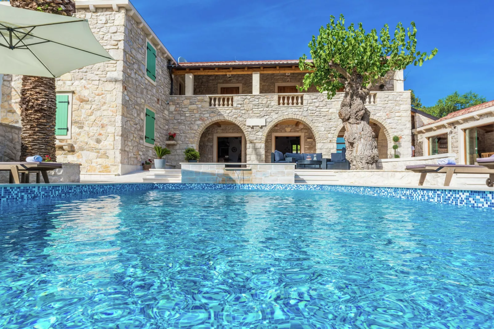 Villa Dumina-Zwembad