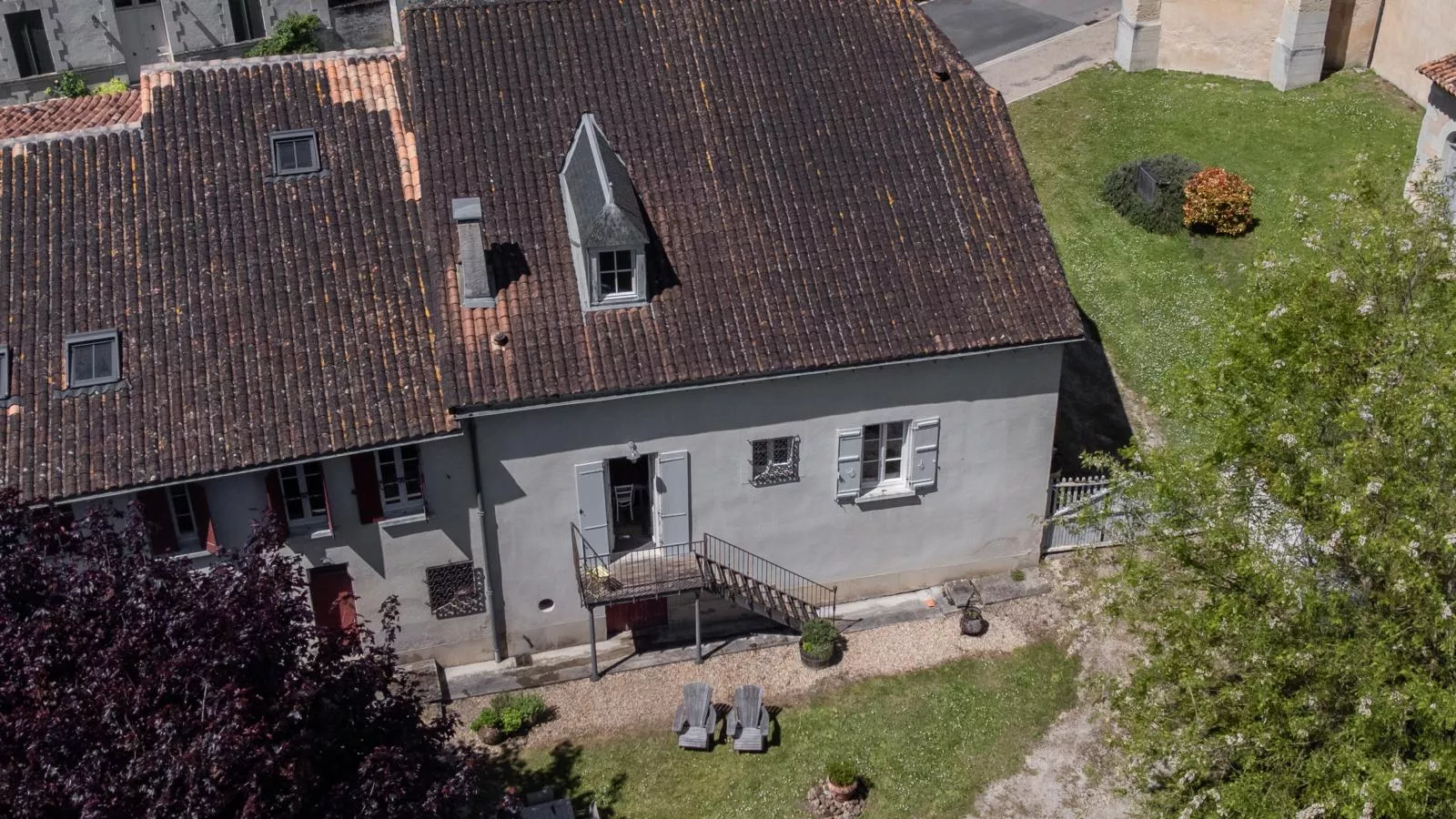 Gîte Côté Rivière-Buitenkant zomer