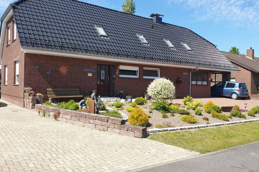 194043