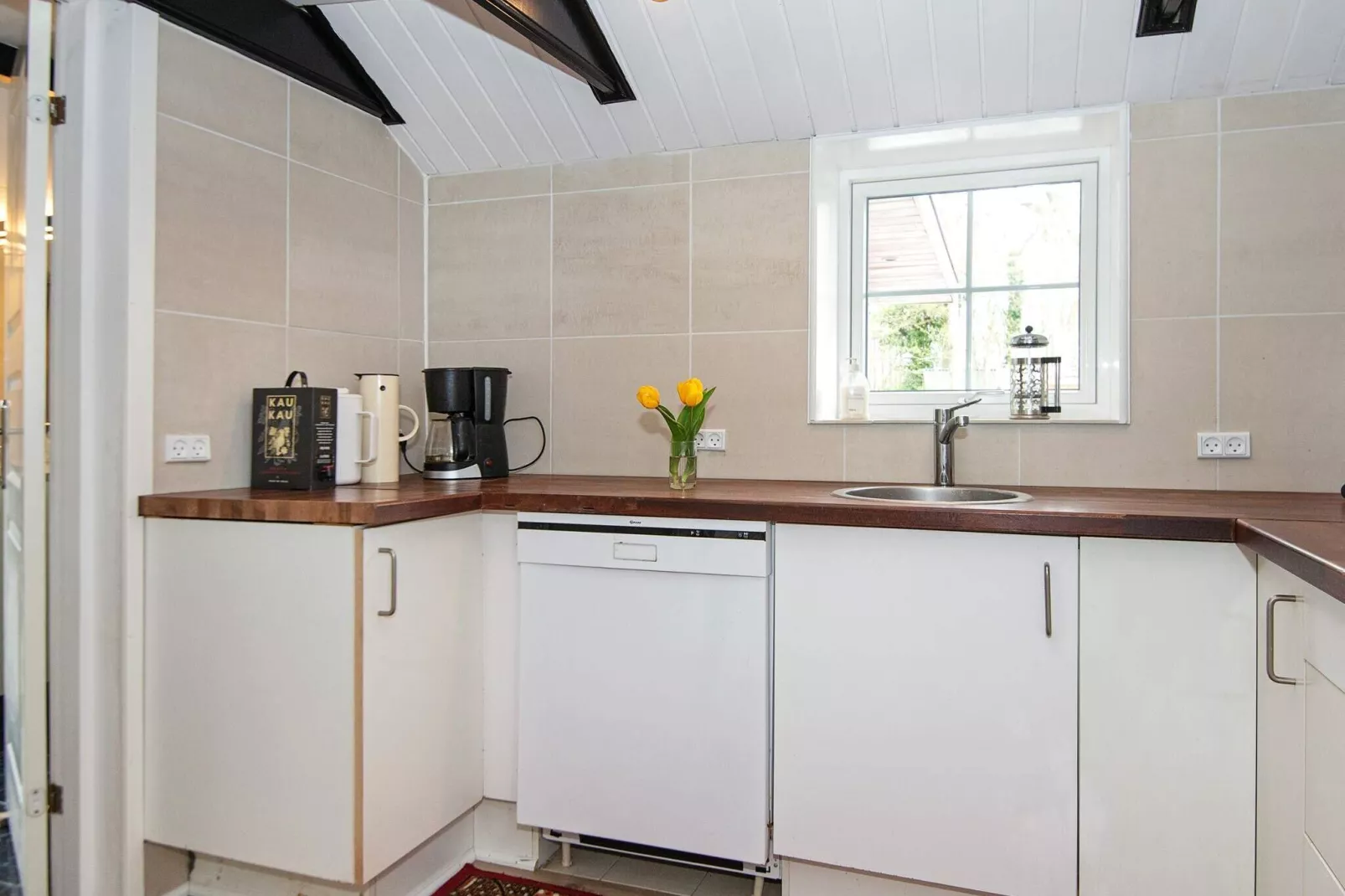 Betoverende Cottage met Whirlpool-By Traum-Binnen