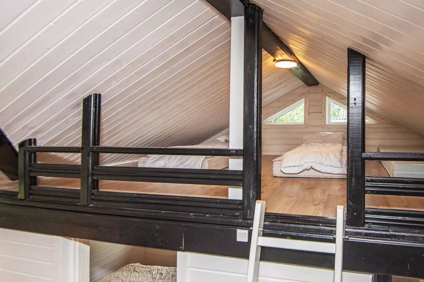 Betoverende Cottage met Whirlpool-By Traum-Binnen