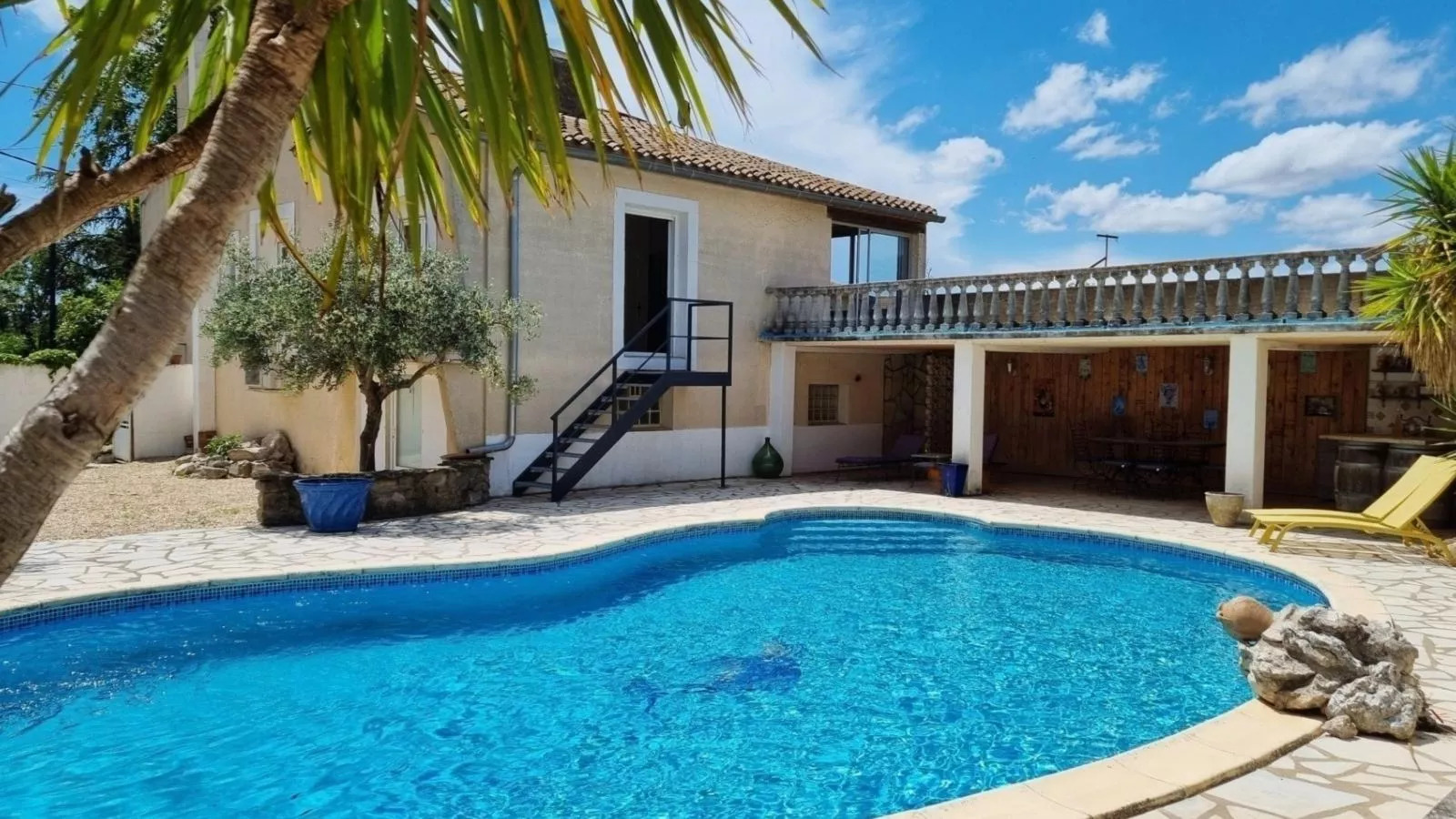 poolofhouse