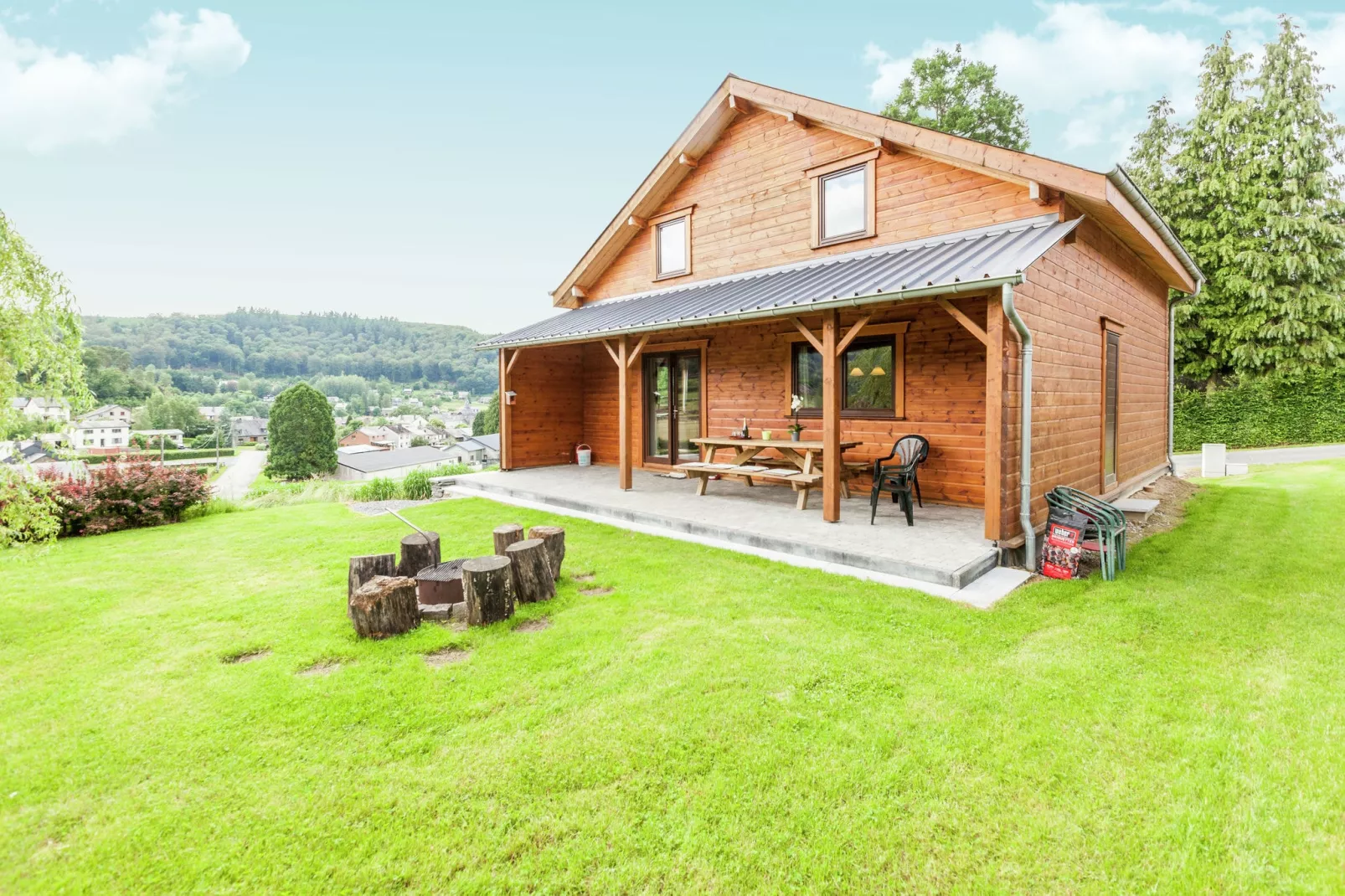 Modern vakantiehuis in Vresse-sur-Semois dicht bij kajakken