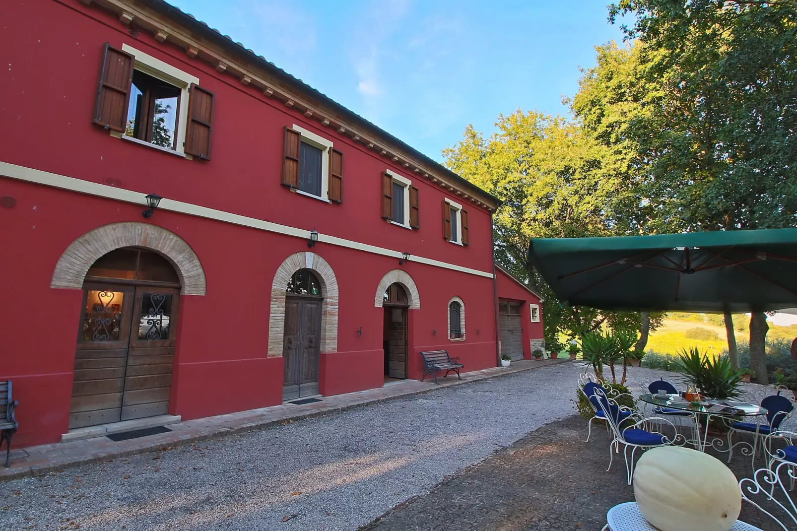 Casa Lella-Buitenkant zomer