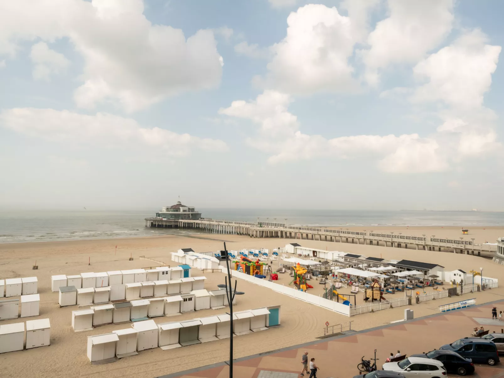Pacific with parking and sea view-Buiten