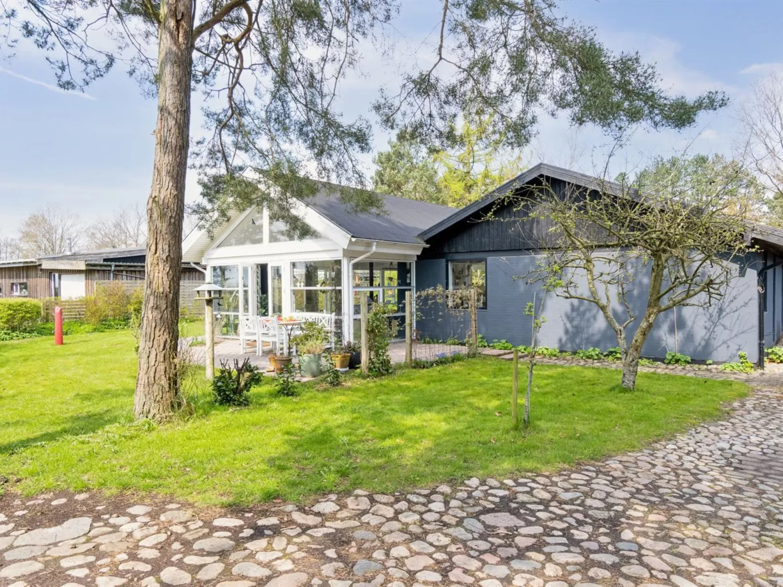 "Momme" - 1.2km from the sea-Buiten