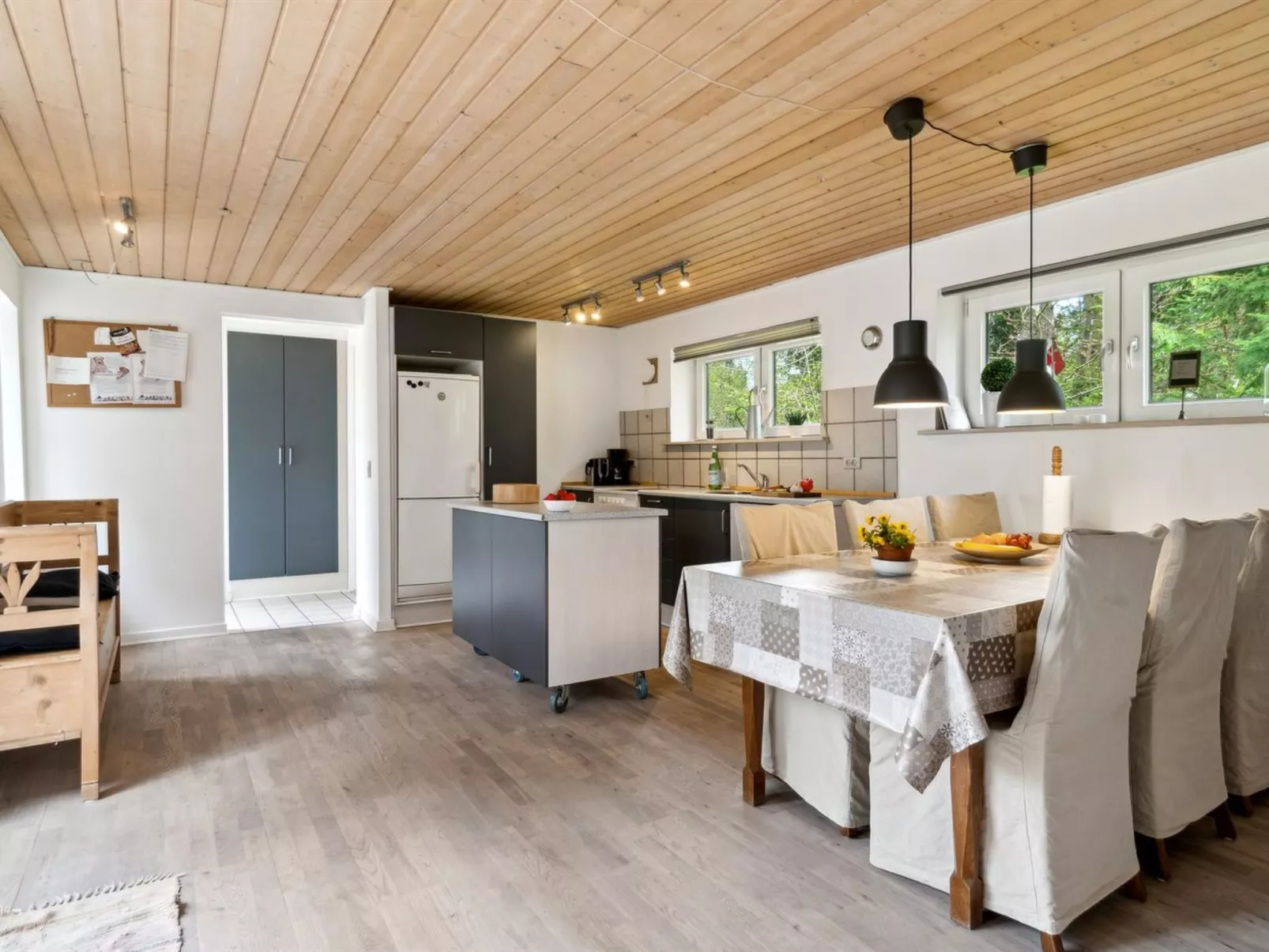 "Kierstine" - 7km from the sea-Binnen