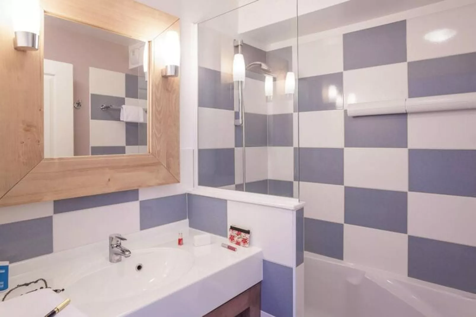 Holiday village Belle Dune Fort-Mahon-Plage - 24 Standard Apt 4 p - 1 bedroom-Badkamer