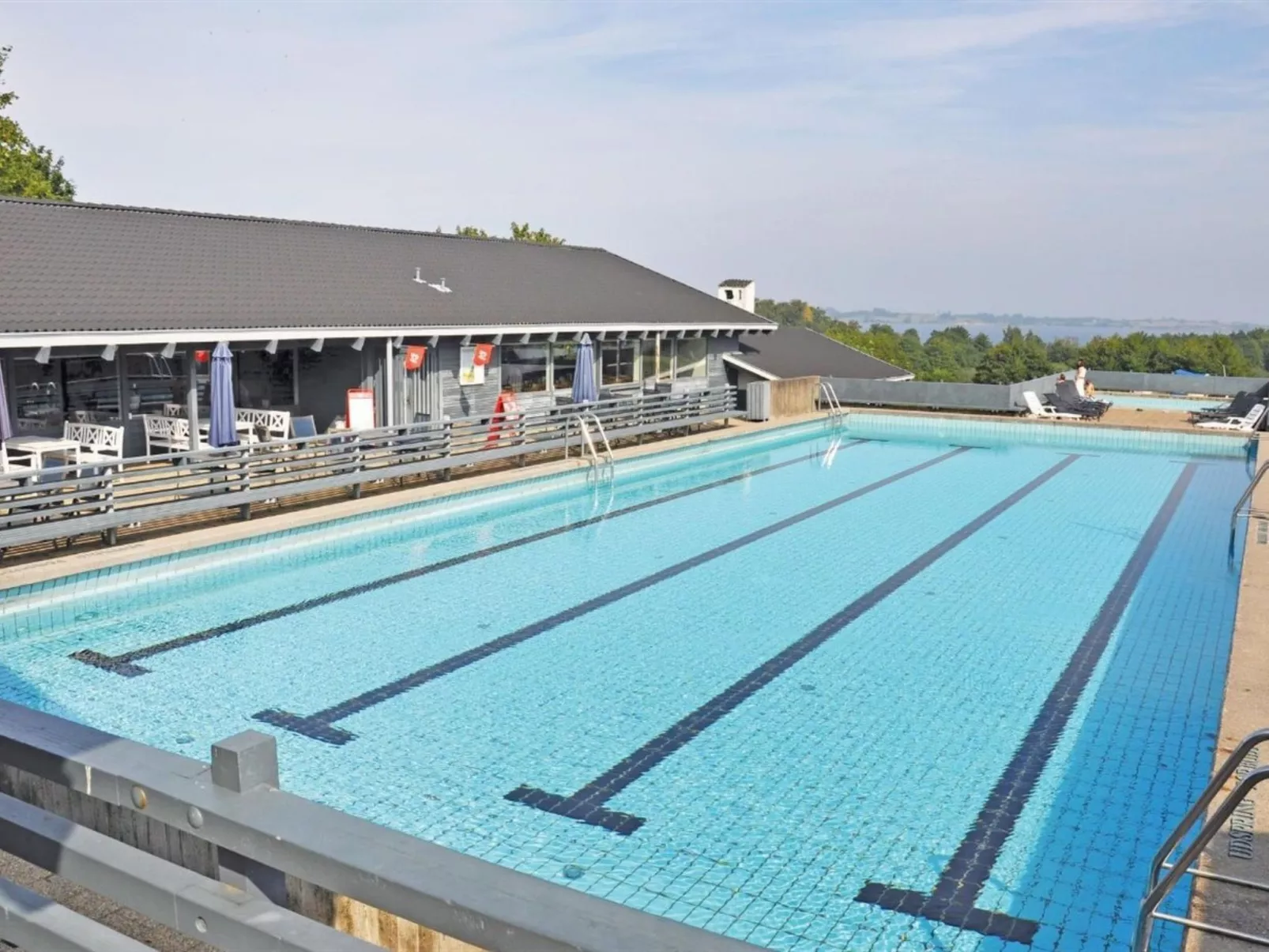 "Isbiorn" - 300m from the sea-Buiten