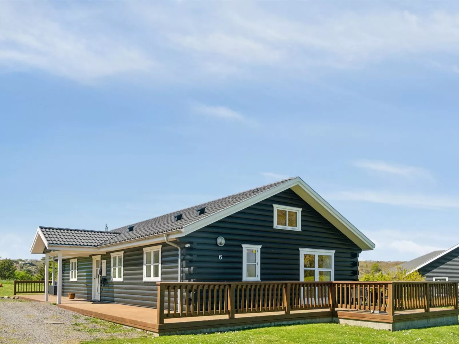 "Hjalmar" - 400m from the sea-Binnen