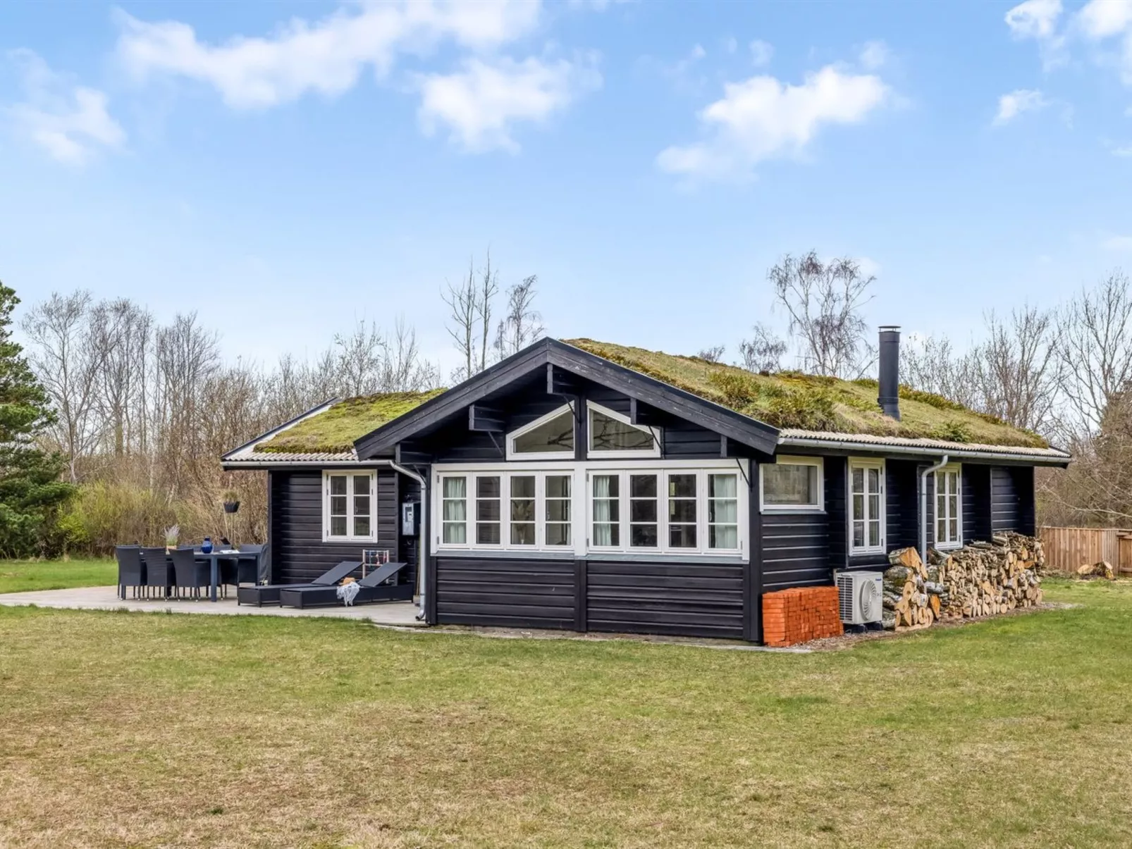 "Langsom" - 480m from the sea-Buiten